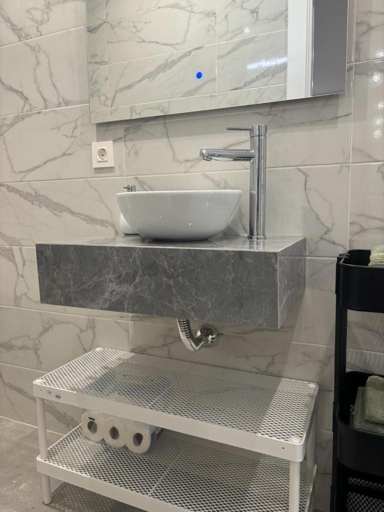 Hermoso Piso A 5 Minutos De La Estacion De Bus Y Tren Maria Zambrano Apartment Málaga