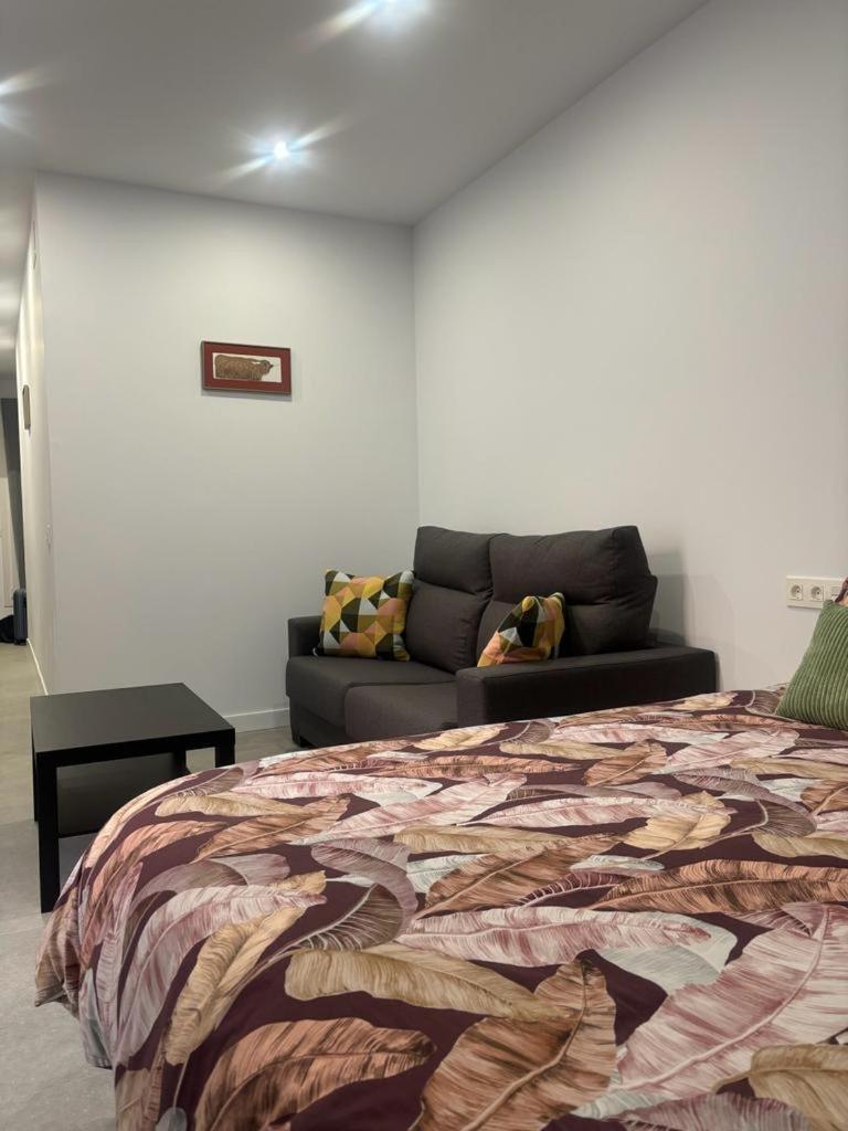 Hermoso Piso A 5 Minutos De La Estacion De Bus Y Tren Maria Zambrano Appartement *