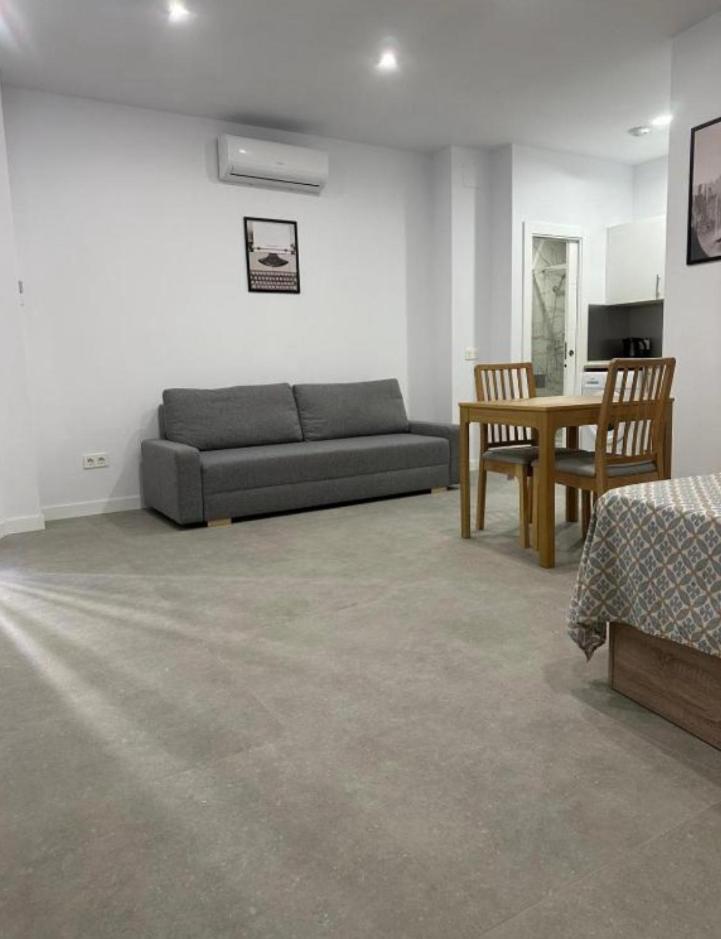Appartement Hermoso Piso A 5 Minutos De La Estacion De Bus Y Tren Maria Zambrano *