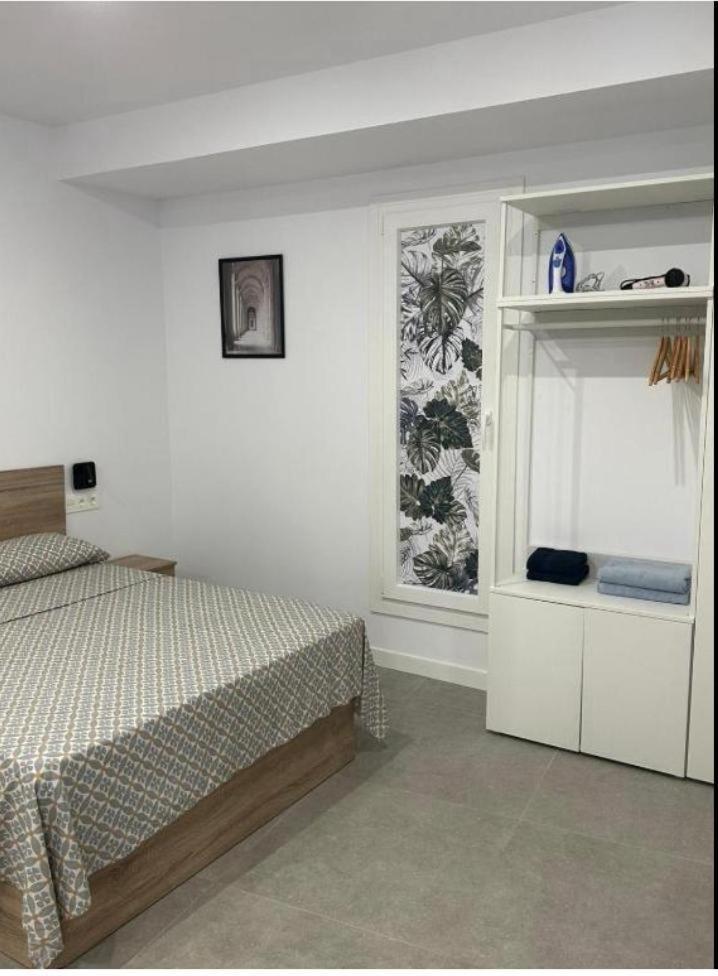 Hermoso Piso A 5 Minutos De La Estacion De Bus Y Tren Maria Zambrano Appartement *